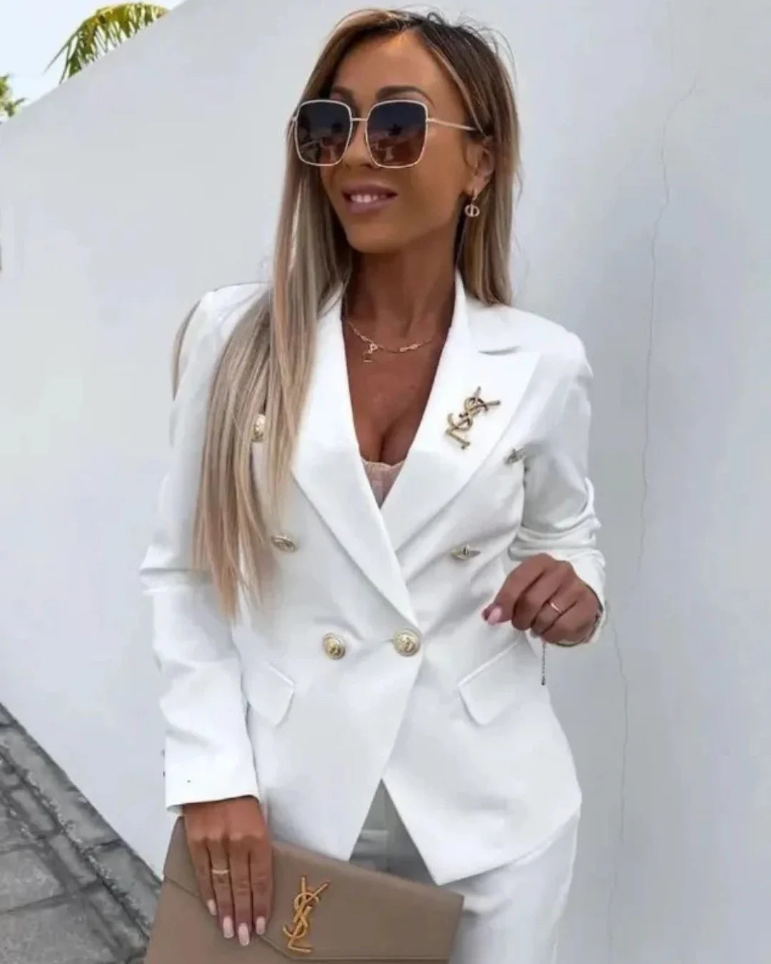 Cahrlot™ – Timeless Elegance in a Modern Two-Piece Set