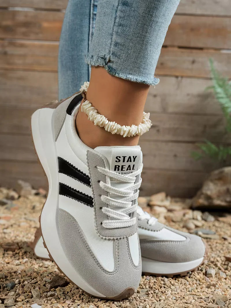 RetroFlex™ Sneakers – Retro-inspired casual sneakers for everyday wear