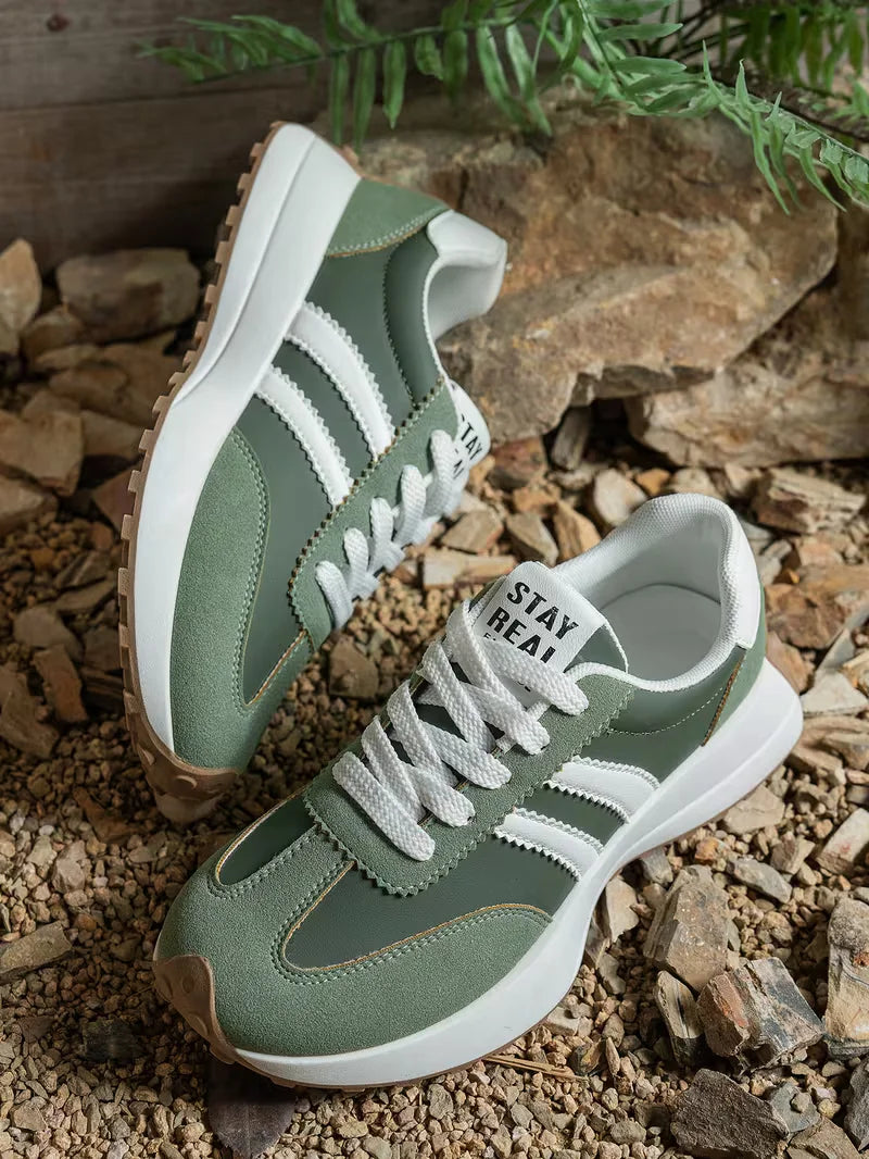 RetroFlex™ Sneakers – Retro-inspired casual sneakers for everyday wear