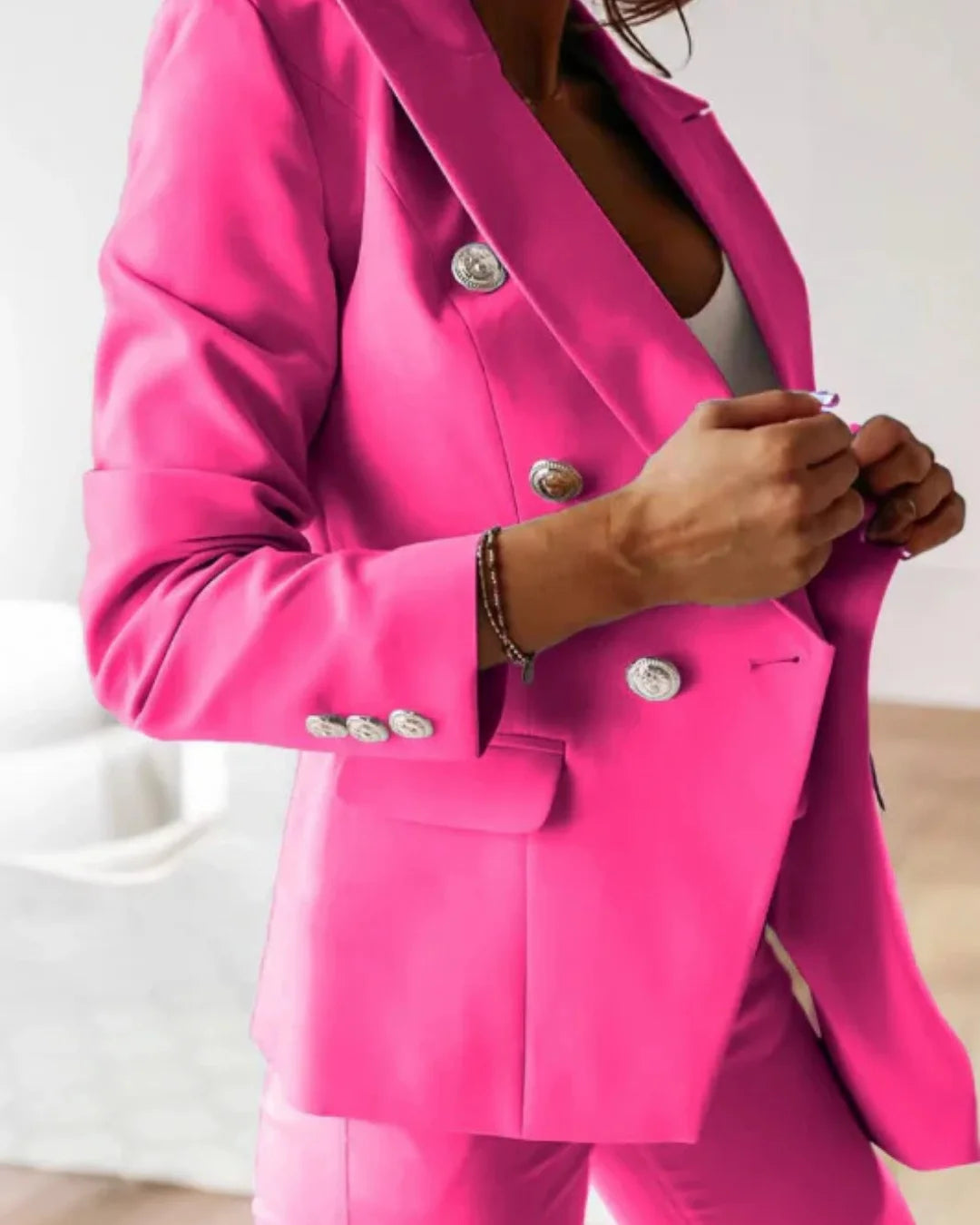 Cahrlot™ – Timeless Elegance in a Modern Two-Piece Set
