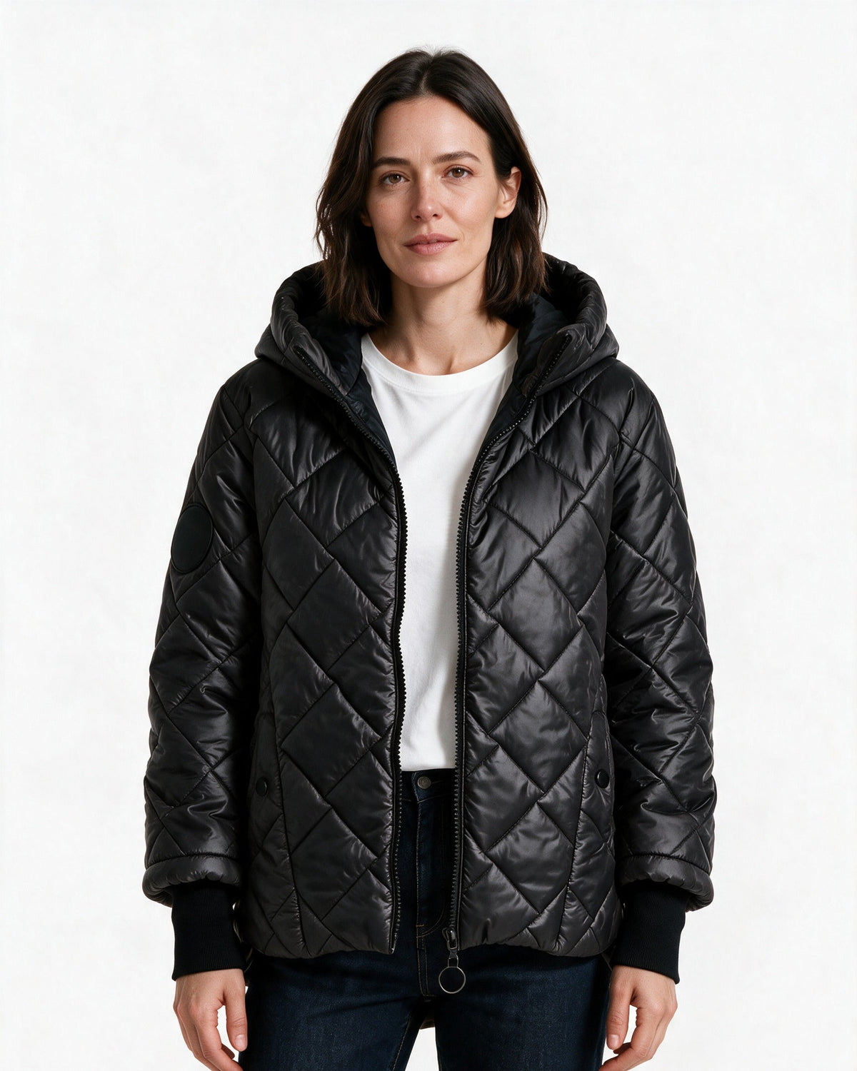 Ainsley puffer jacket in Black, front