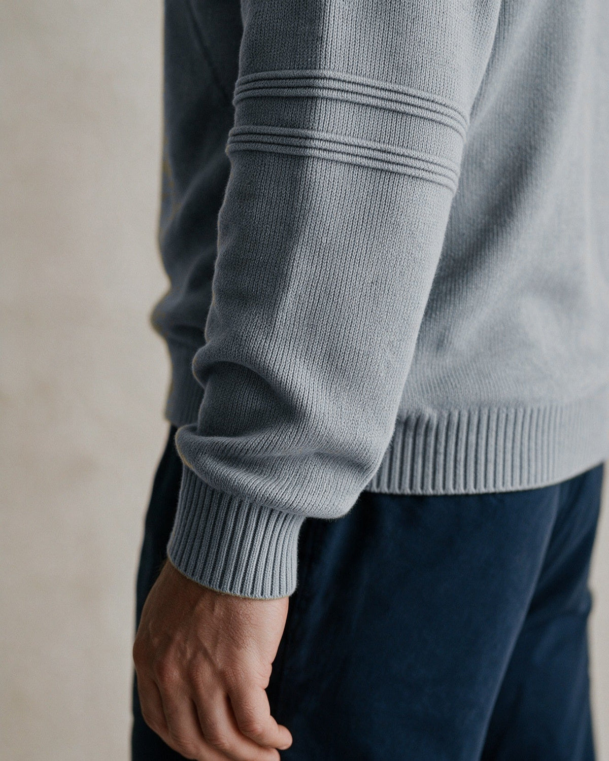 Alder ribbed sleeve bands and cuff, close-up