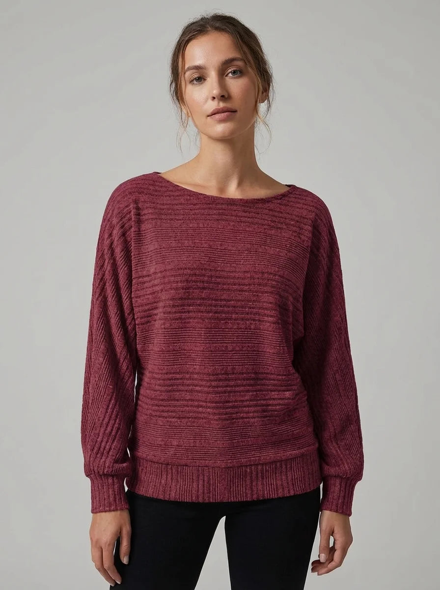 Linea™ Pullover – Women’s lightweight everyday top