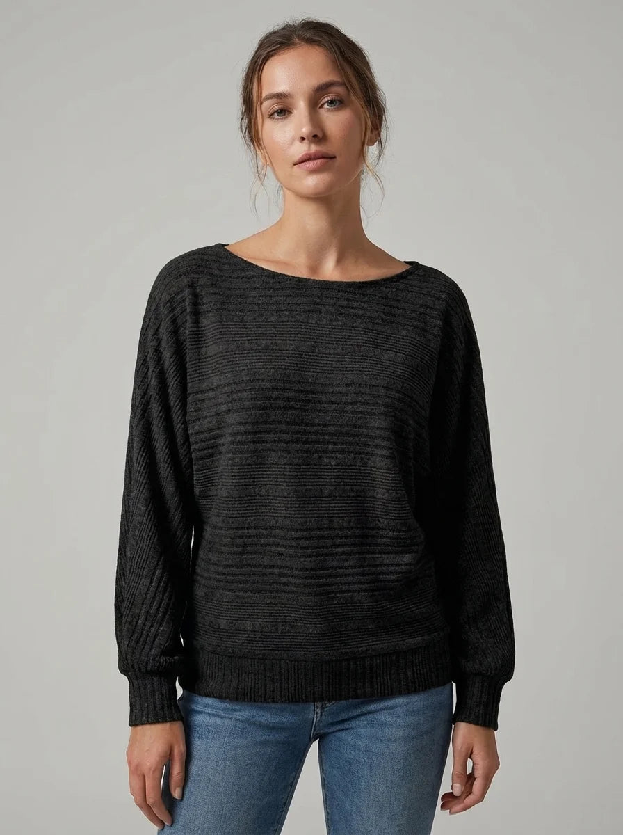 Linea™ Pullover – Women’s lightweight everyday top