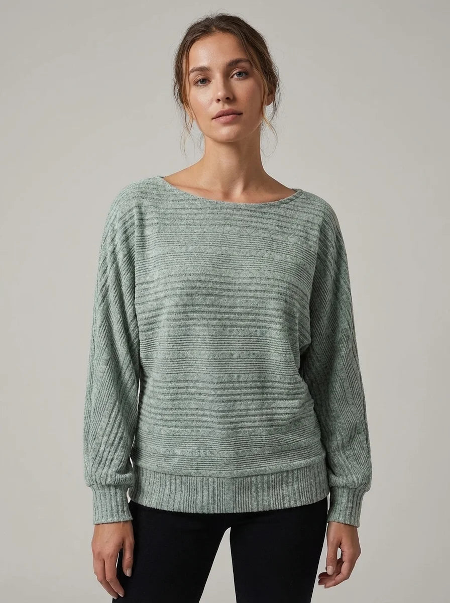 Linea™ Pullover – Women’s lightweight everyday top