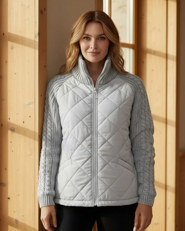 Arctiq™ – Minimalistische Thermo-Jacke