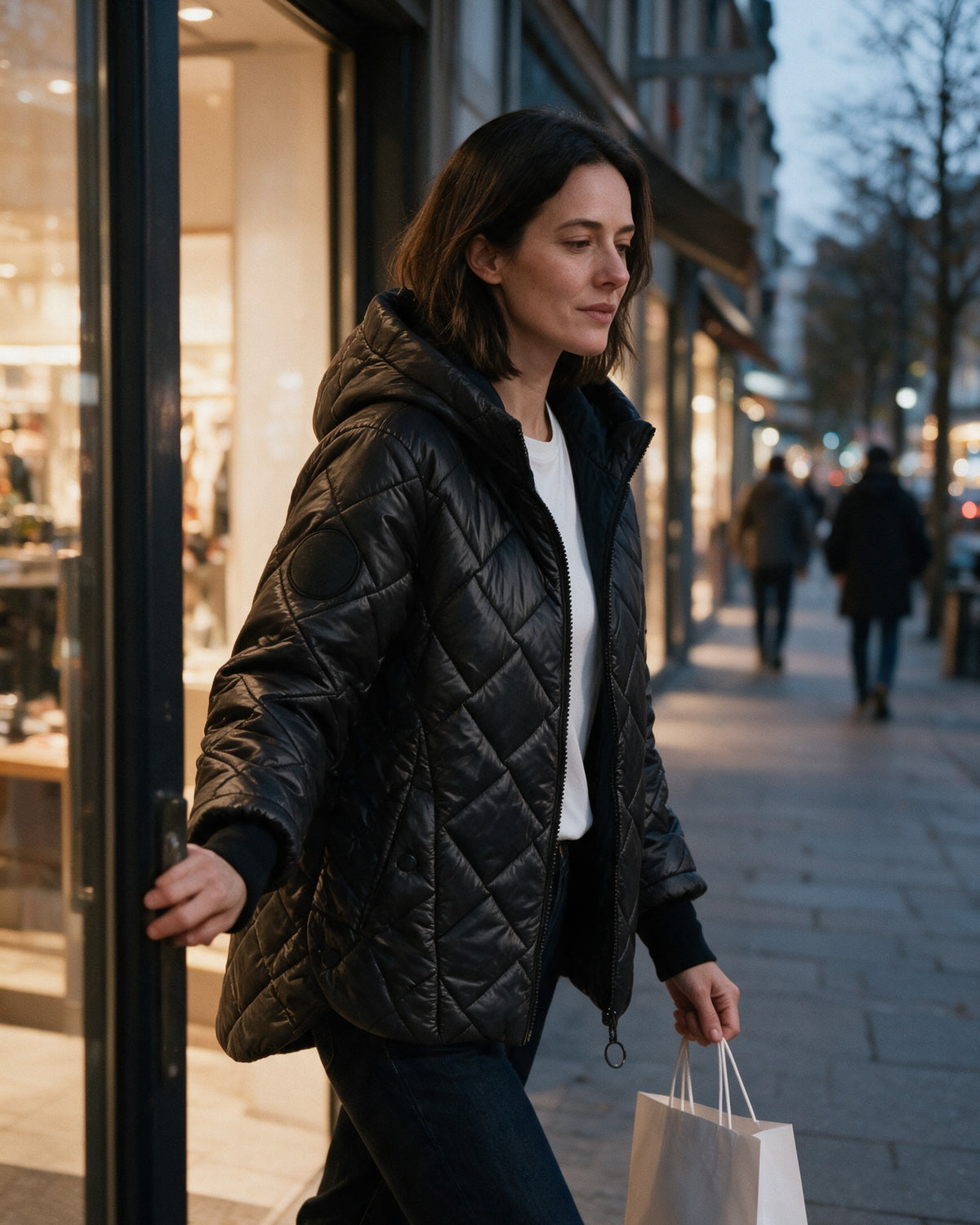 Ainsley puffer jacket worn on a cold day in town