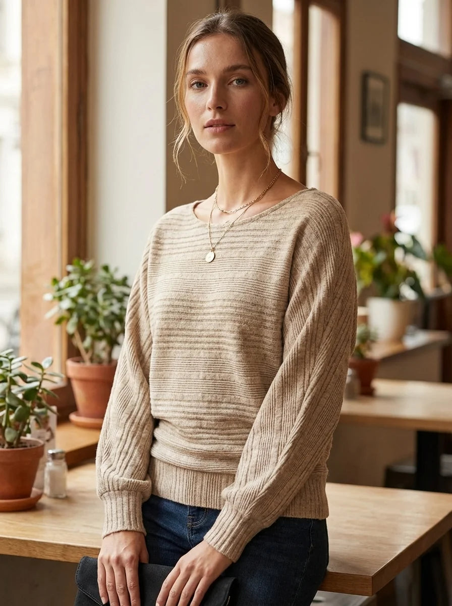 Linea™ Pullover – Women’s lightweight everyday top