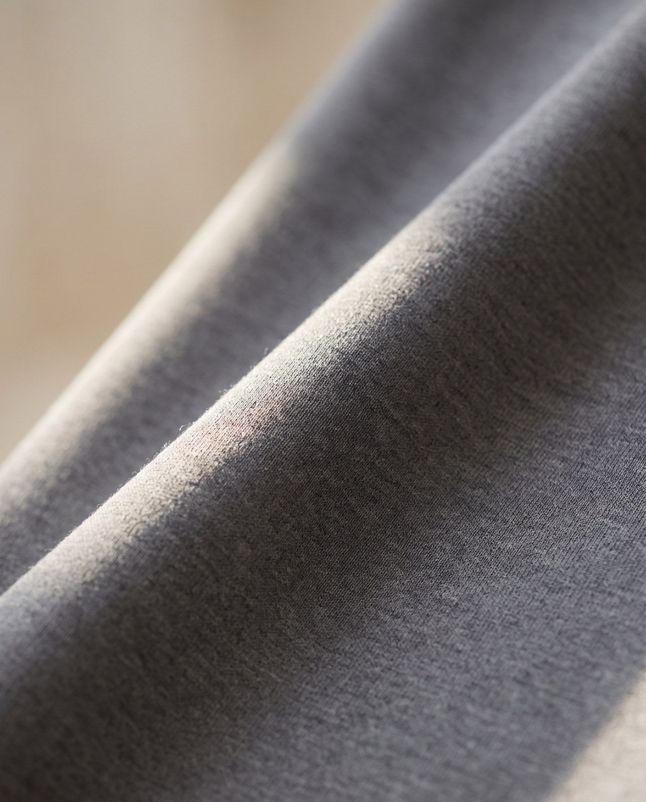 3. Smooth surface tension eliminates visible lines — even under direct light